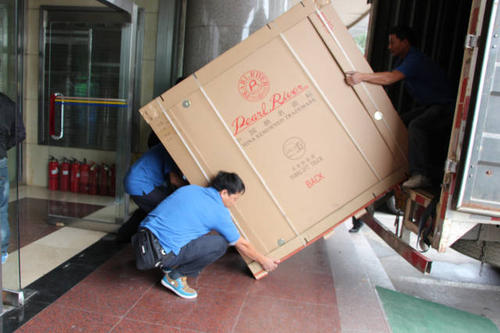 兴文钢琴贵重工艺品无忧运
